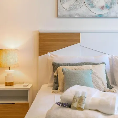Amazing With Sea-view, Close To With Pool, Sauna, Wifi And Private Parking * Λάγος