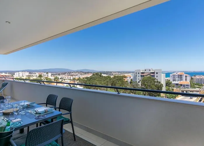 Amazing With Sea-view, Close To With Pool, Sauna, Wifi And Private Parking