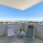 Amazing With Sea-view, Close To With Pool, Sauna, Wifi And Private Parking شقة *