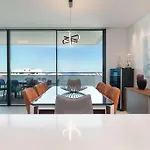 Amazing With Sea-view, Close To With Pool, Sauna, Wifi And Private Parking لاغوس