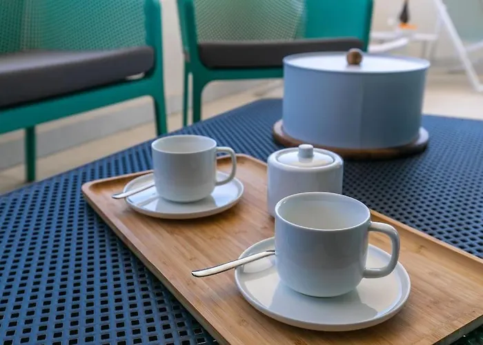 아파트 Amazing With Sea-view, Close To With Pool, Sauna, Wifi And Private Parking 라고스