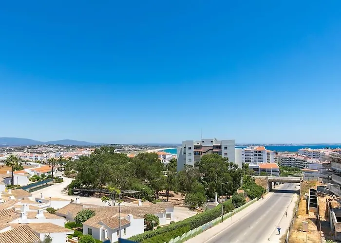 Amazing With Sea-view, Close To With Pool, Sauna, Wifi And Private Parking 라고스