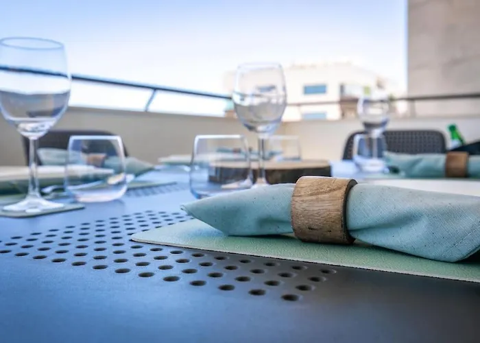 Amazing With Sea-view, Close To With Pool, Sauna, Wifi And Private Parking * לאגוּ‏ש