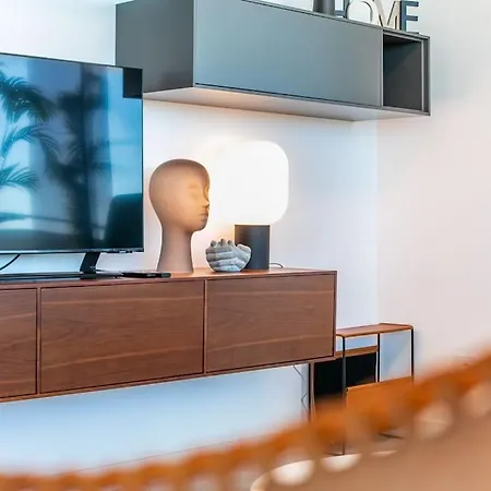 Amazing With Sea-view, Close To With Pool, Sauna, Wifi And Private Parking Apartment *