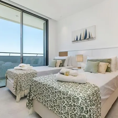 Amazing With Sea-view, Close To With Pool, Sauna, Wifi And Private Parking *
