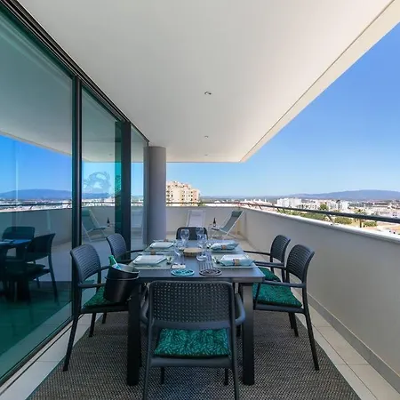 Amazing With Sea-view, Close To With Pool, Sauna, Wifi And Private Parking