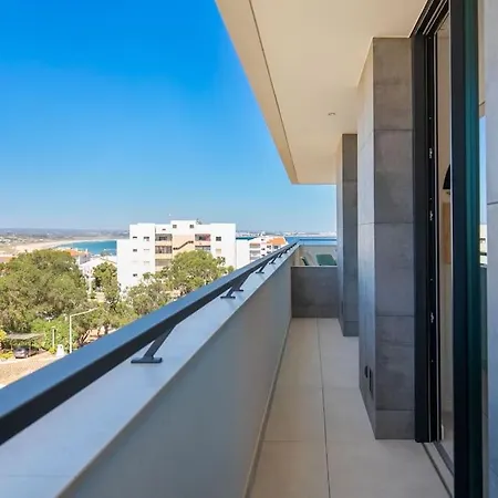 Amazing With Sea-view, Close To With Pool, Sauna, Wifi And Private Parking * Lagos